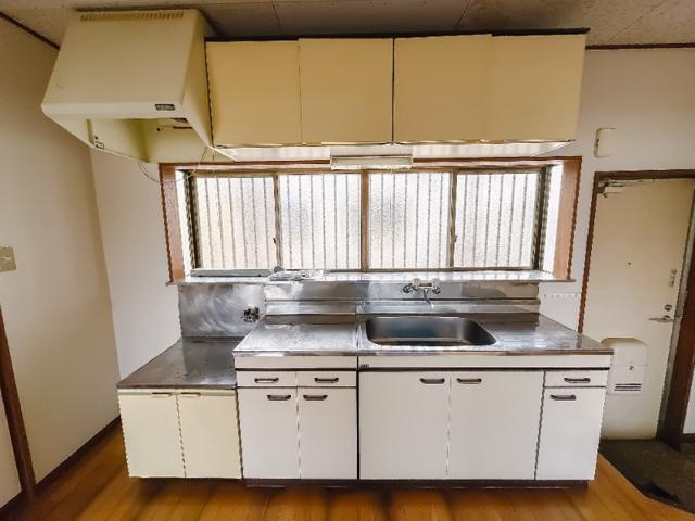 鶴ヶ島市大字下新田のアパートのキッチン|きれいなキッチンです