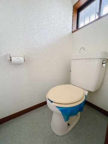 鶴ヶ島市大字下新田のアパートのトイレ|コンパクトで使いやすいトイレです