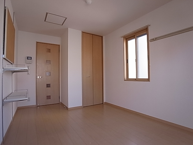 神戸市長田区松野通２丁目のアパートの居間・リビング|室内