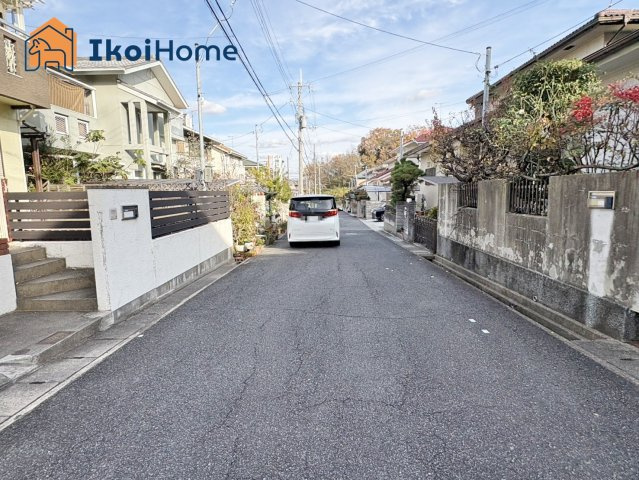 神戸市西区天が岡　中古戸建のバルコニー|●資料・カタログのご請求無料●　玉津第一小学校までは徒歩12分、玉津中学校までは徒歩23　分。