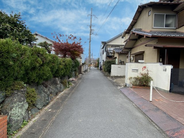 岩倉三宅町 新築戸建(1号地)の前面道路含む現地写真