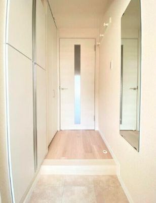 【玄関】 | マンションかねき | きれいな玄関です