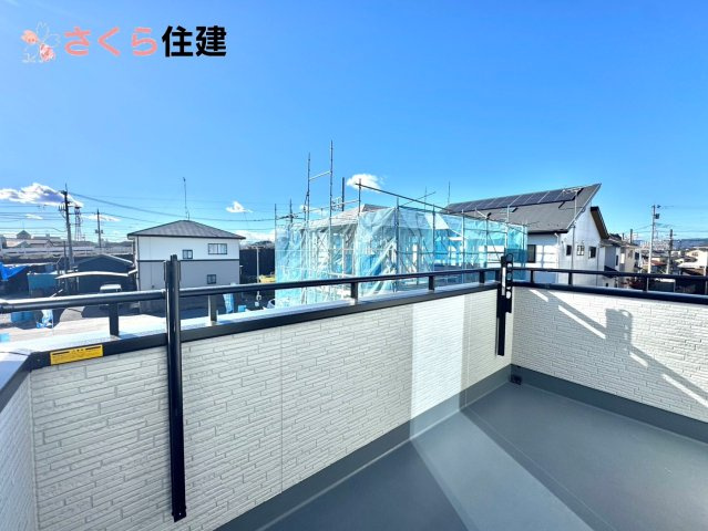 いろどりアイタウン栃木市平柳町３丁目22-P2　２号棟のバルコニー|広々バルコニー♪家族全員分の布団もゆったり並べられるます♪

