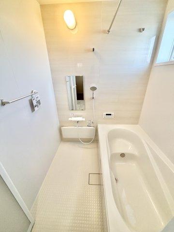 【仲介手数料無料／愛西市】愛西市大井町宮新田　リーブルガーデン　新築戸建　の浴室