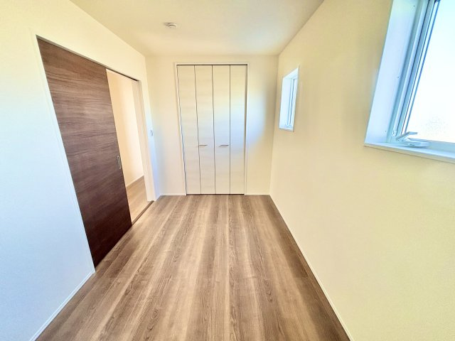 【仲介手数料無料／愛西市】愛西市大井町宮新田　リーブルガーデン　新築戸建　の洋室