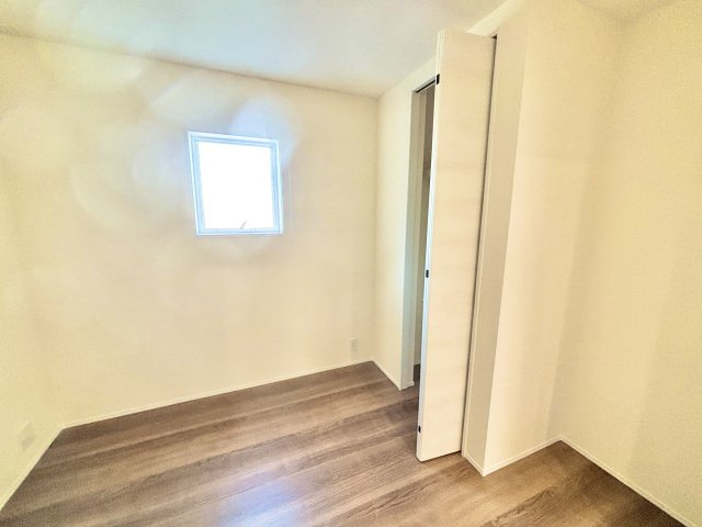 【仲介手数料無料／愛西市】愛西市大井町宮新田　リーブルガーデン　新築戸建　の洋室