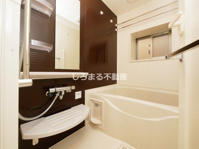 エステムコート難波Ⅵエントの浴室