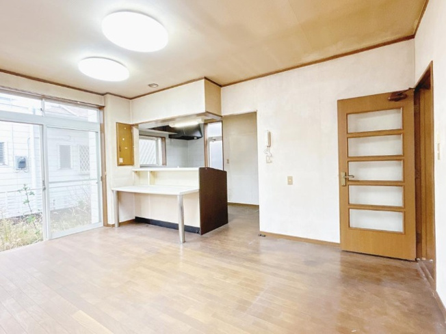 【居間・リビング】 | 千葉市花見川区宮野木台４丁目　中古戸建て | 2025.12リフォーム中