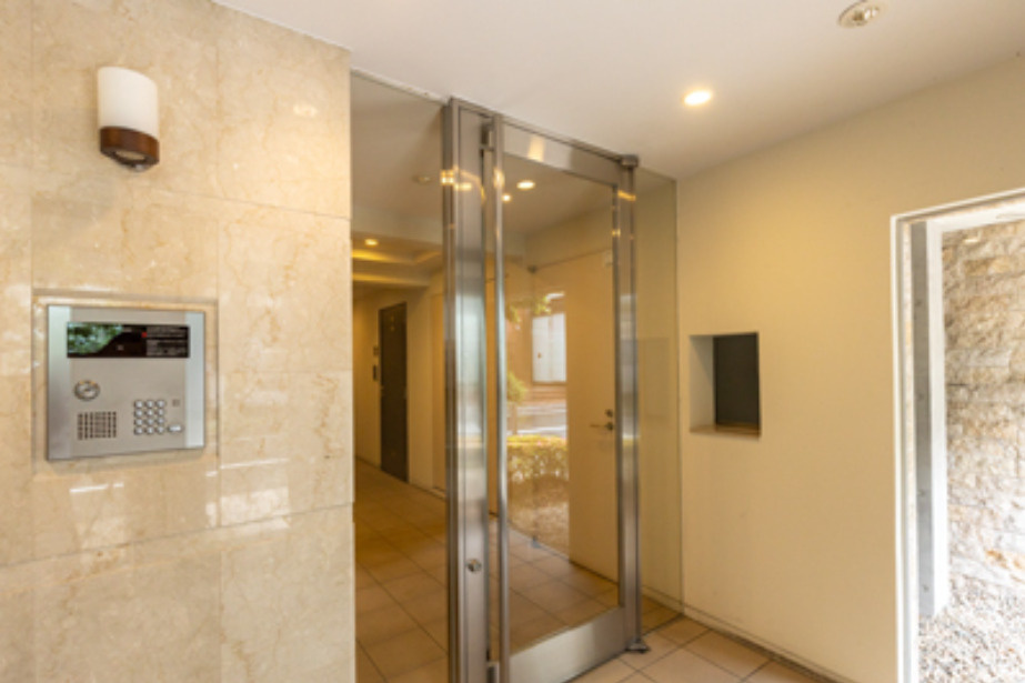 アンシャンテ世田谷　最上階　駅近　角部屋　オートロックのロビー