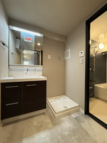 【独立洗面台】 | 独立洗面台は新規交換済みで気持ちよくお使いいただけます♪