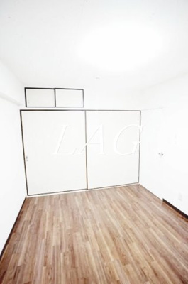 【居間・リビング】 | 梅田マンション | 洋室のお部屋です。