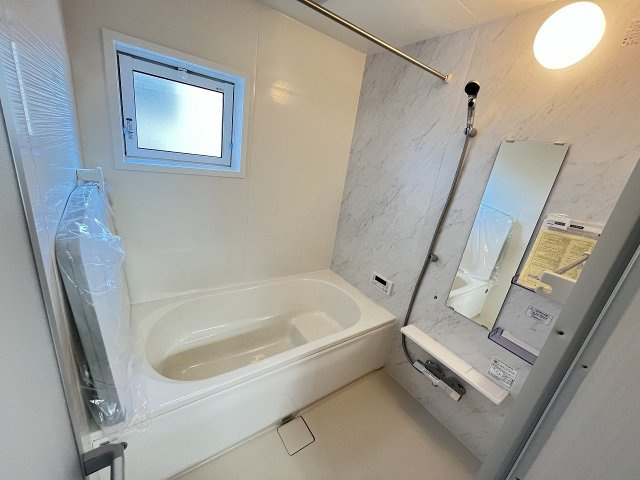 【浴室】 | 福岡市城南区梅林5丁目　1号棟（全3棟）【仲介手数料無料・0円】 | 現地写真。浴室です。