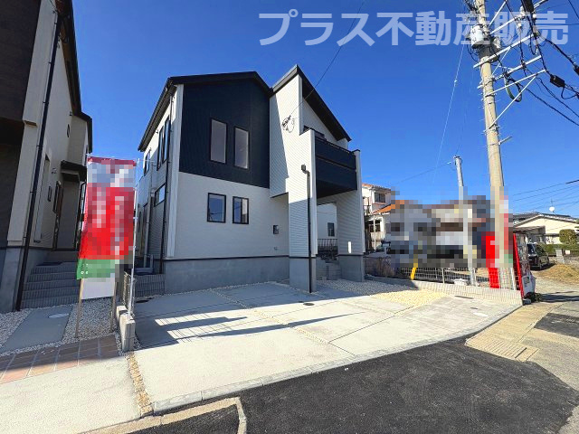 【外観】 | 福岡市城南区梅林5丁目　1号棟（全3棟）【仲介手数料無料・0円】 | 現地写真。プラス不動産販売なら、現場の全ての棟をまとめてご見学頂けます。