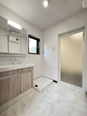 ☆★☆3月完成見学会開催☆★☆松橋町両仲間戸建ての洋室