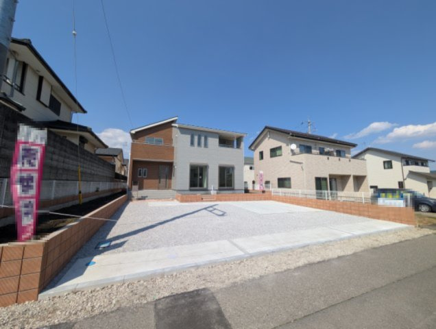 【前面道路含む現地写真】 | リーブルガーデン.S吉岡町第13下野田ー③