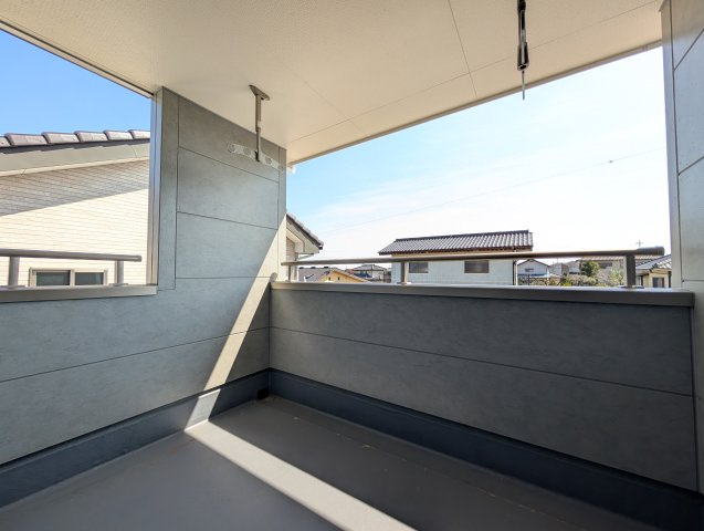 【バルコニー】 | リーブルガーデン.S吉岡町第13下野田ー③ | 雨の日も安心なインナーバルコニー♪