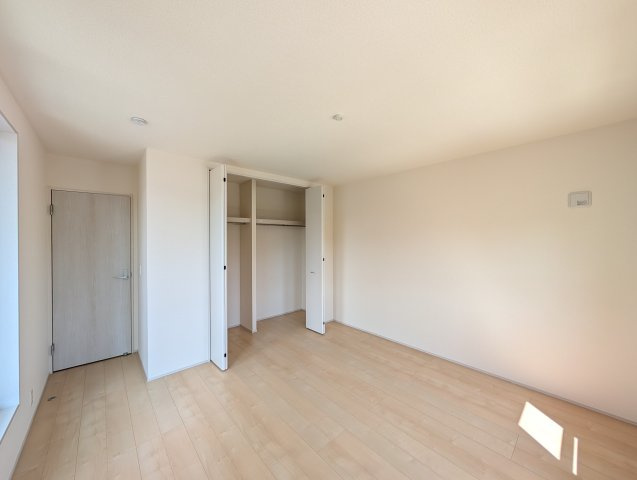 【寝室】 | リーブルガーデン.S吉岡町第13下野田ー①