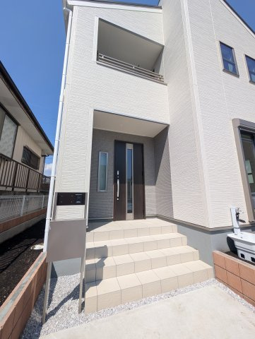 【玄関】 | リーブルガーデン.S吉岡町第13下野田ー①