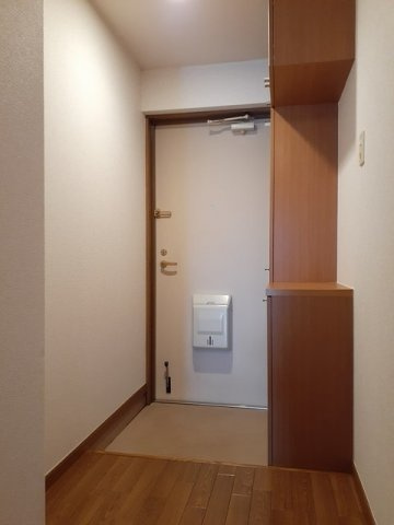ヒルサイドスクエアⅠの玄関