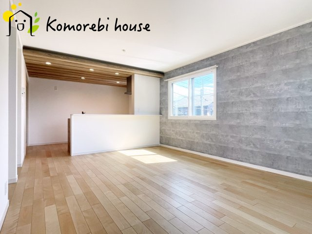 さいたま市北区奈良町　2期　新築一戸建て　グランドパティオ　の居間・リビング|ゆったりとしたリビングです