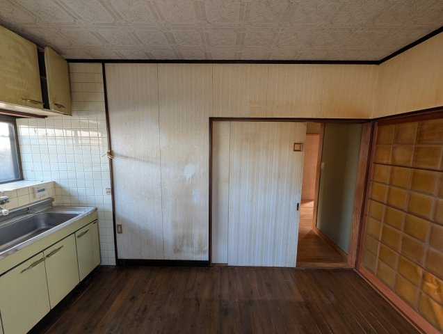 小郡市小郡売中古平屋建住宅のキッチン