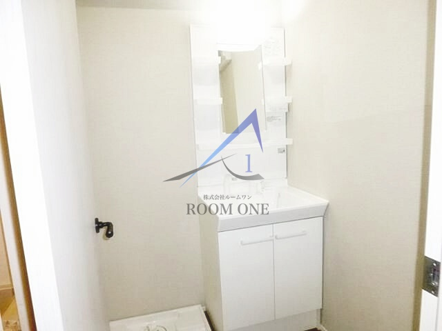 ラッピー興産ビルの洗面所|洗面台です。