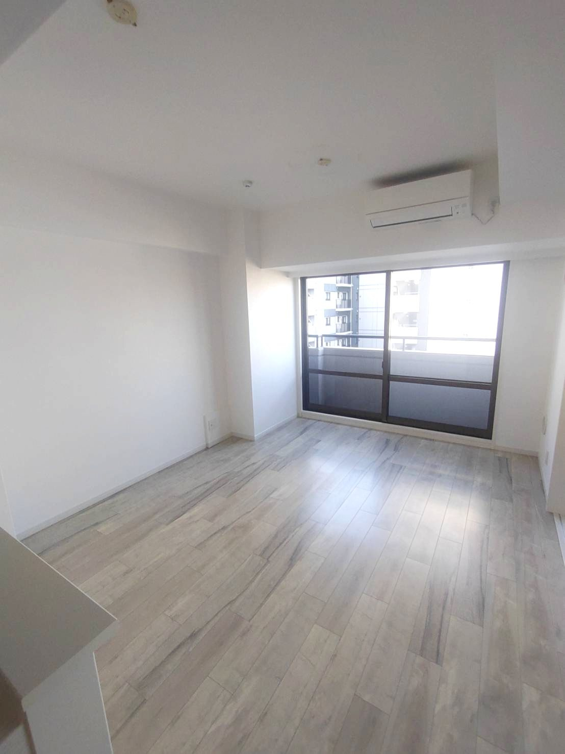 シーアイマンション本郷向丘の居間・リビング