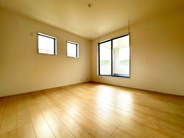 【新築戸建】　いわき市自由ヶ丘2期　全2棟　長期優良住宅の子供部屋|1号棟写真　家具などのインテリアともマッチしておしゃれ感が出しやすく、身の回りの整理がしやすいのも魅力な洋室です。