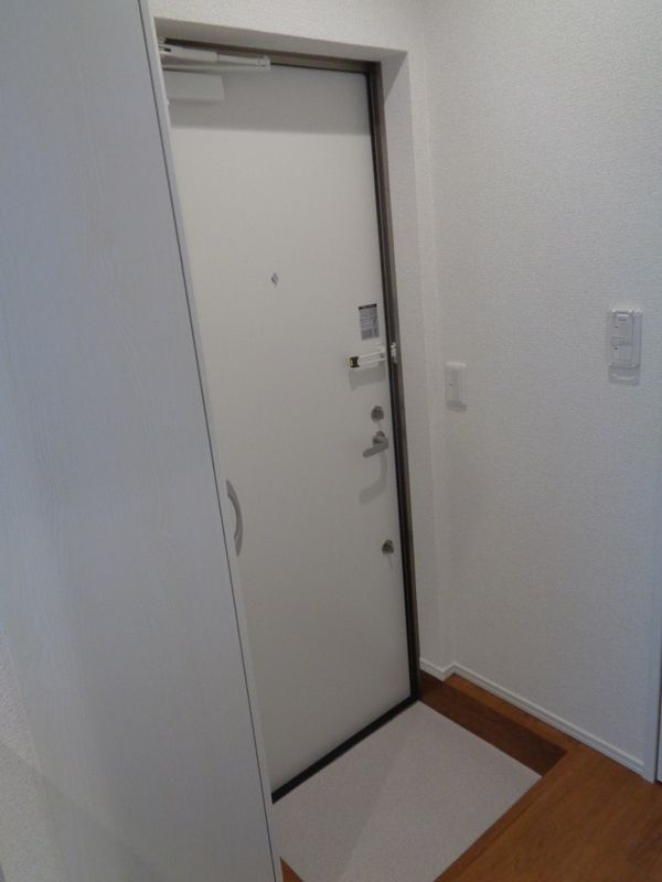 リベルテ大和田の玄関