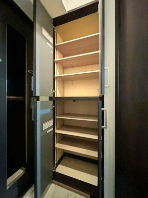 【収納】 | Ｖｅｒｏｎａ池袋本町Ｌｕｓｓｏ | 靴入 