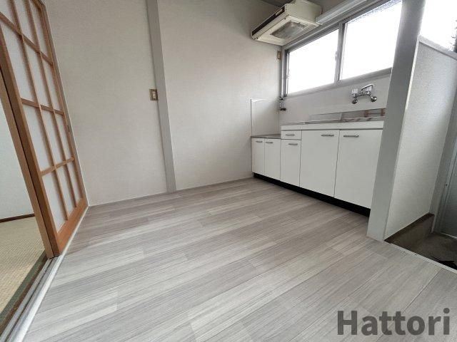 交邦住宅の居間・リビング