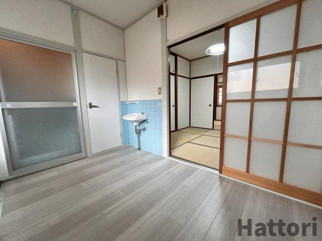 交邦住宅の居間・リビング