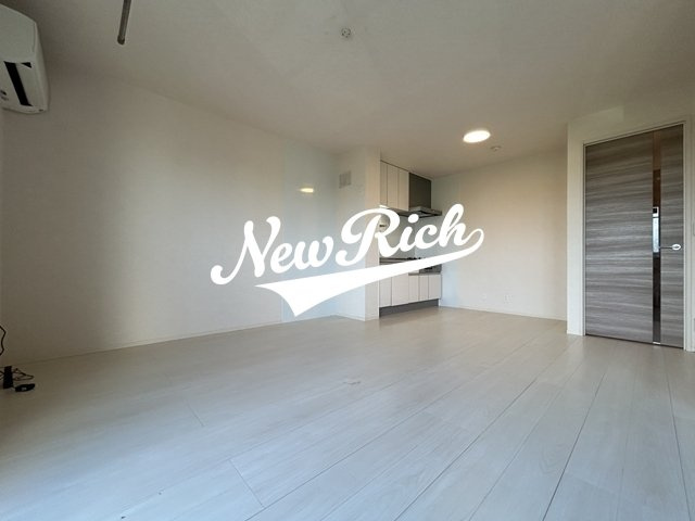 伊勢崎市赤堀今井町２丁目のアパートの居間・リビング