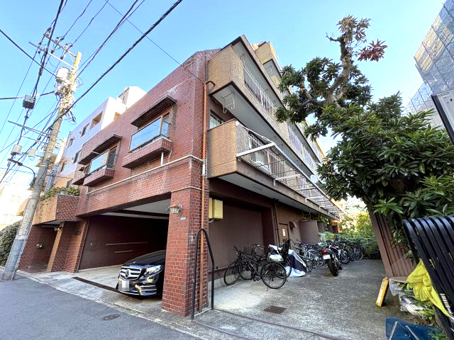 セントラル三田の外観