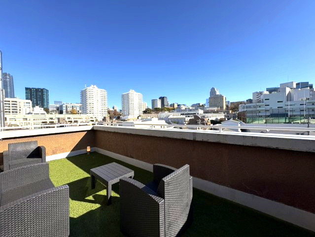 セントラル三田のバルコニー