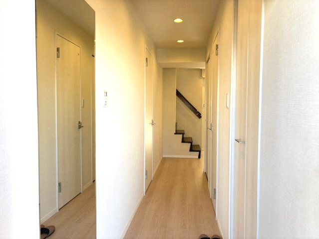 セントラル三田の玄関