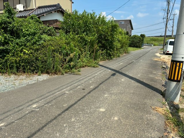 久留米市宮ノ陣６丁目　売り土地の前面道路含む現地写真