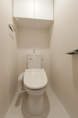 【トイレ】 | ボワエトワール立石 | ※写真は同タイプ住戸です。