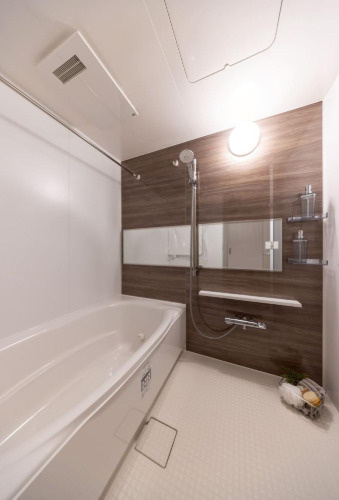 ステイツ本山中町の浴室