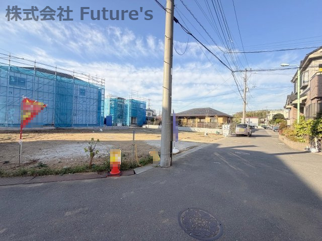三郷市戸ケ崎　新築戸建　全2棟　A号棟の前面道路含む現地写真|前面道路含む現地写真です。