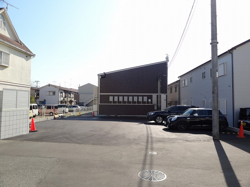 イムヌ・ア・ラムール垂水の駐車場