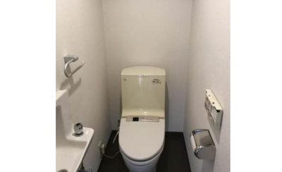 【トイレ】 | インペリアルビル | トイレもきれいです