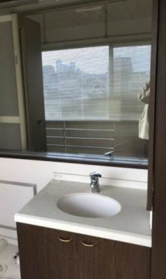 【独立洗面台】 | インペリアルビル | 独立洗面台で身支度をすべて済ませてしまいましょう