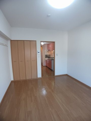 【内装】 | エル・クレール | 内装は落ち着いています