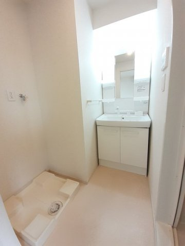 ファミーユ　Ａの洗面所