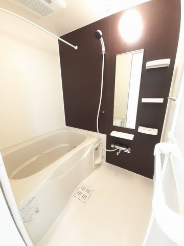 ファミーユ　Ａの浴室