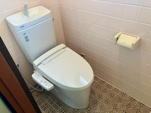 野火止戸建のトイレ