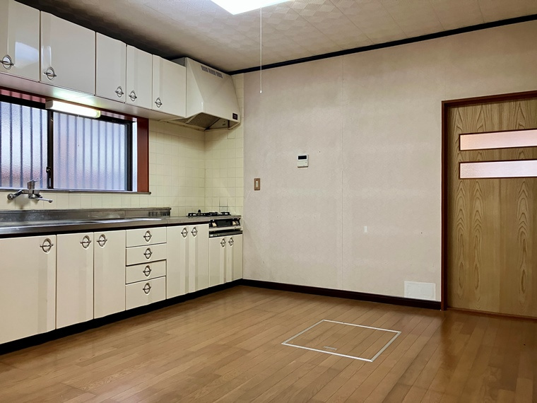 野火止戸建の居間・リビング