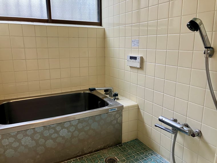 野火止戸建の浴室