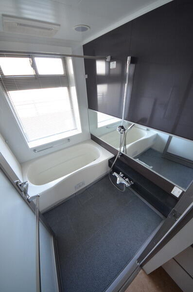 ライオンズステージ立川ラフィナタワーの浴室